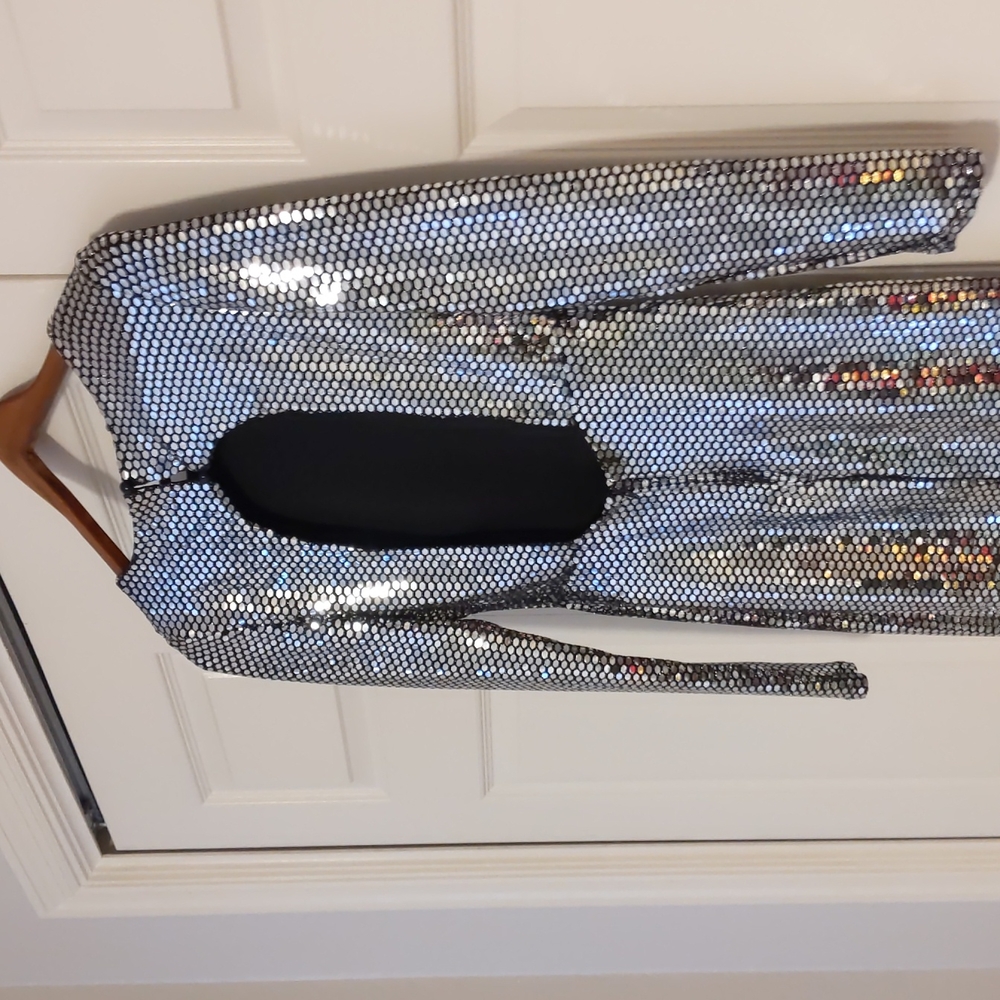 Charlotte Russe dress all sequin silver. Like new condition, open back size smal - Picture 4 of 4
